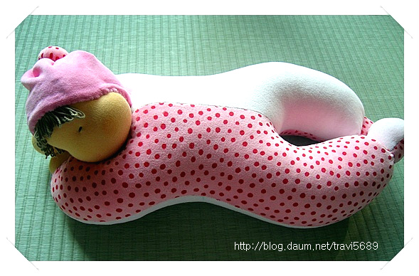 아기와 함께자는 포근한 인형