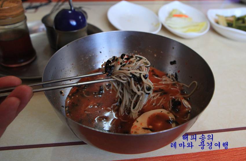 숲속의빈터 이미지