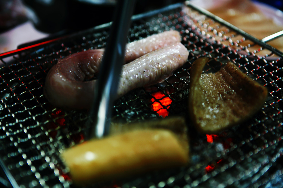 [인천맛집 / 구월동맛집] 허벌난숯불꼼장어 - 혐오식품매니아가 되다