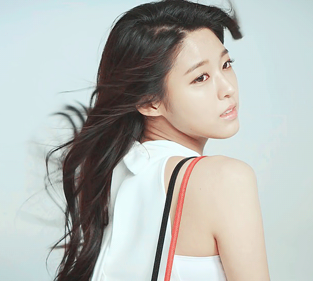 【 女 연예인 GIF 움짤이미지 】 