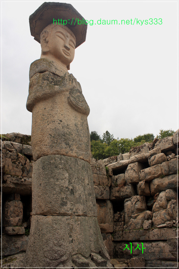 충주 미륵대원지...2014년 10월.