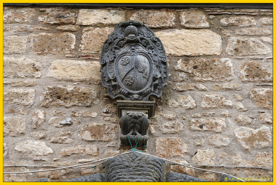 천공의 성 라퓨타 치비타를 떠납니다.