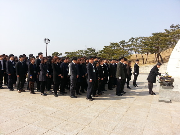 경북도 신규임용자 영천호국원 찾아